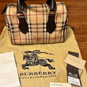🌟 Authentic! 🌟 Burberry Bag